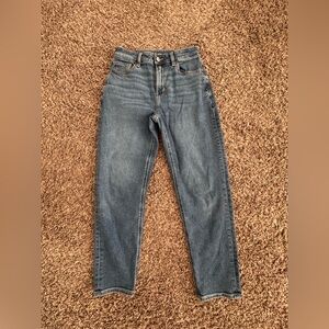 American Eagle, Medium Wash Mom Jeans, Size 4 Short